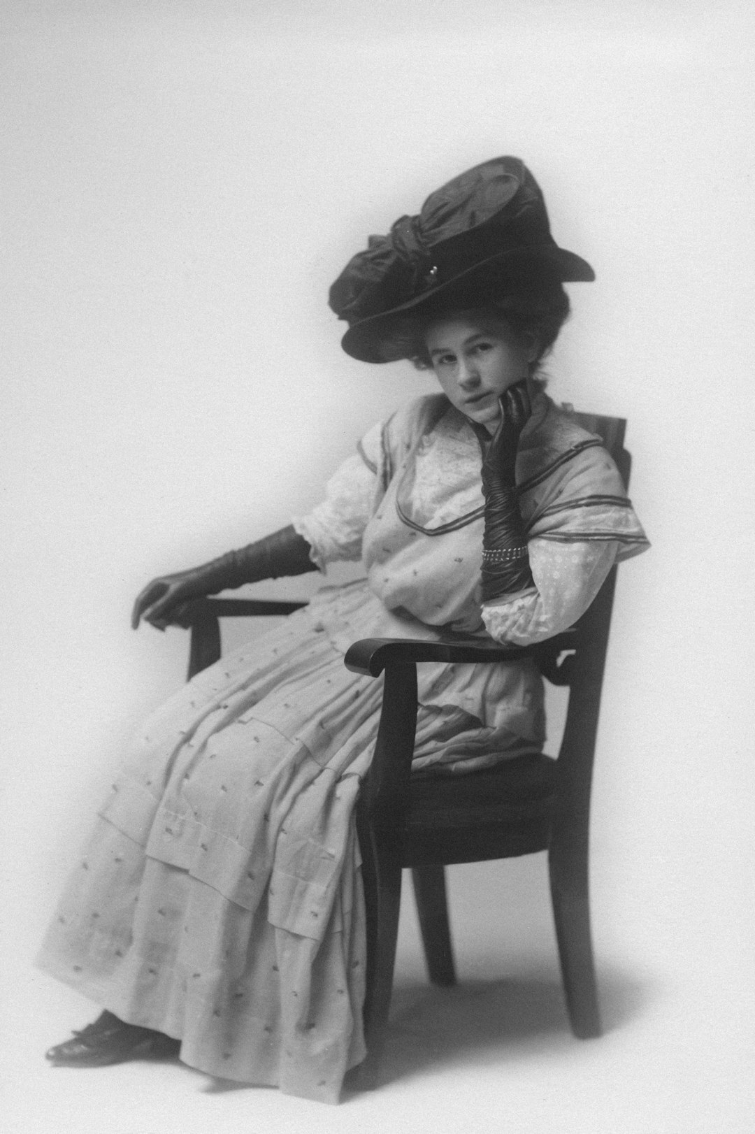Vintage-inspired portrait of an actress in tailored fashion